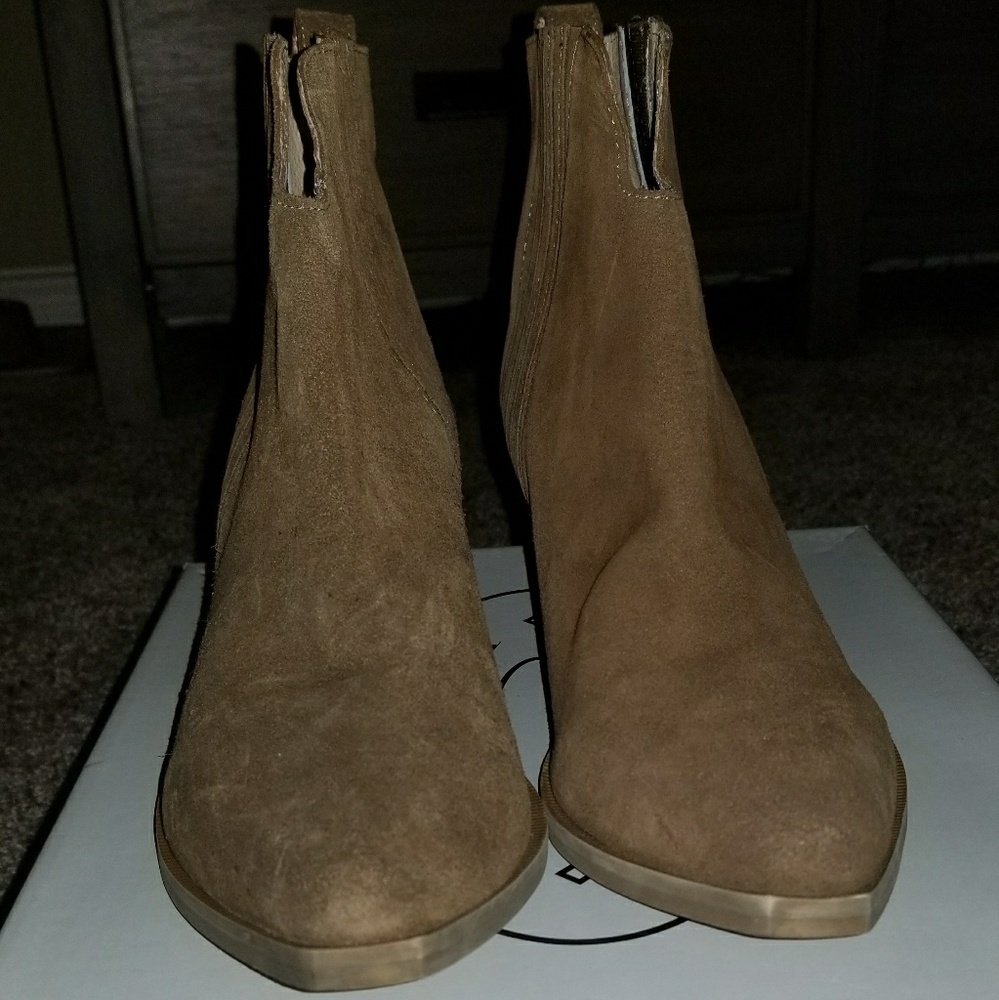 Steve Madden Tan Suede Webster Bootie - Picture 7 of 11